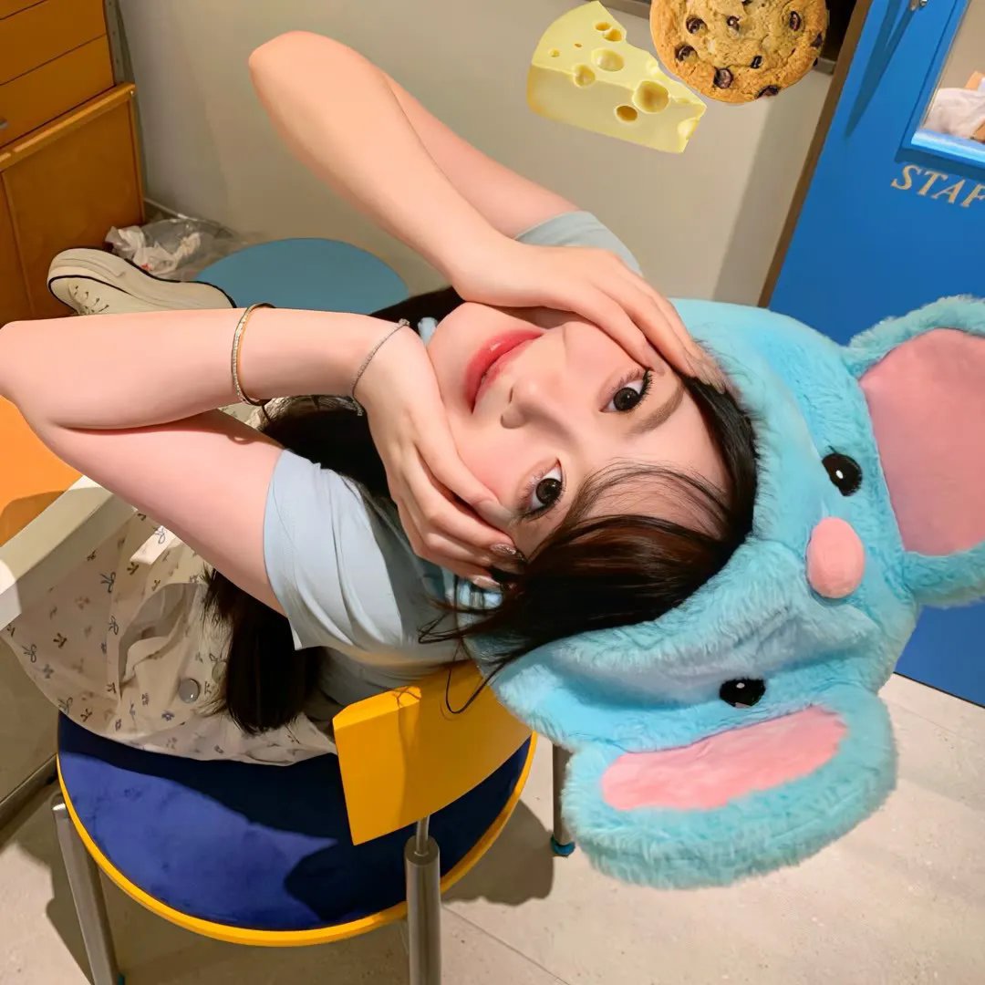 四季如秋海报