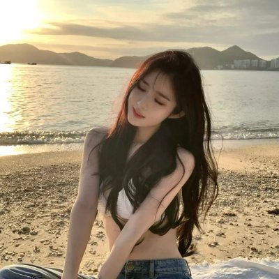 第二个月亮海报